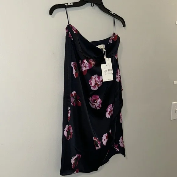 Joie Navy Floral Dress - Picture 2 of 8